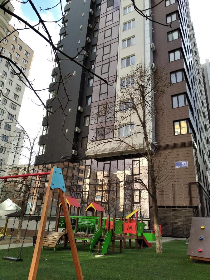 Sky House Exclusive Apartments Chişinău Eksteriør billede